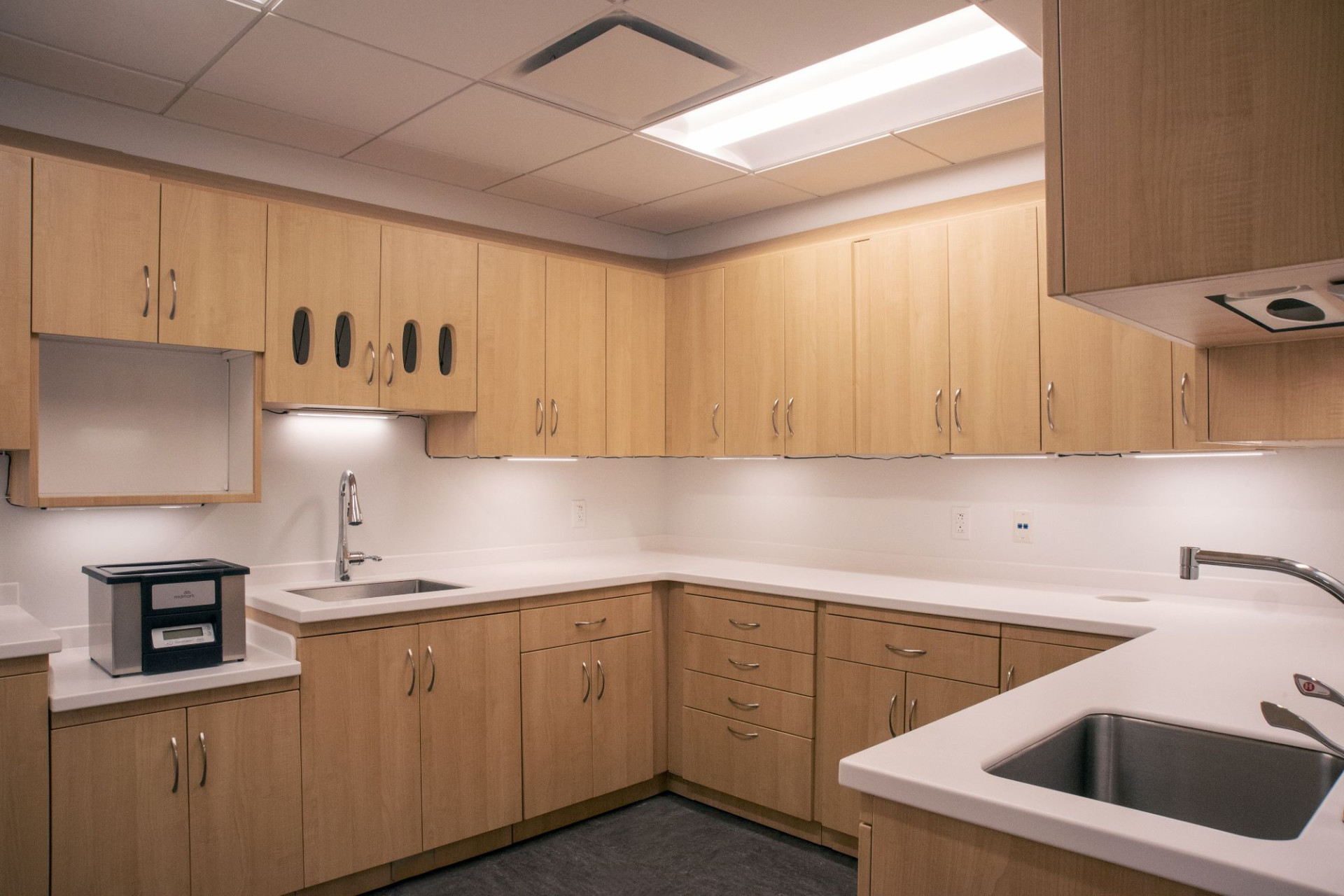 Sun River Health dental lab